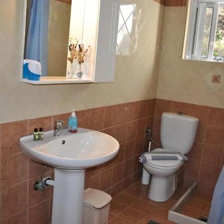 Πανσιόν Monika Lefkada