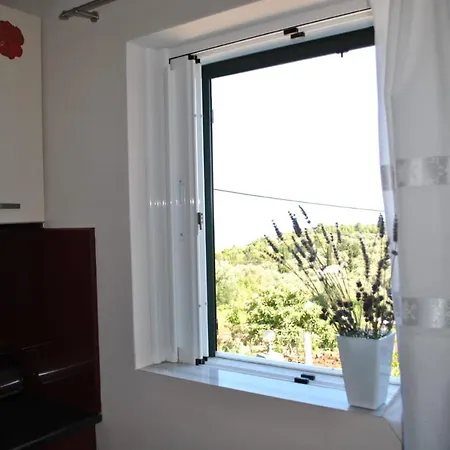 Monika Lefkada * Tsoukaládhes