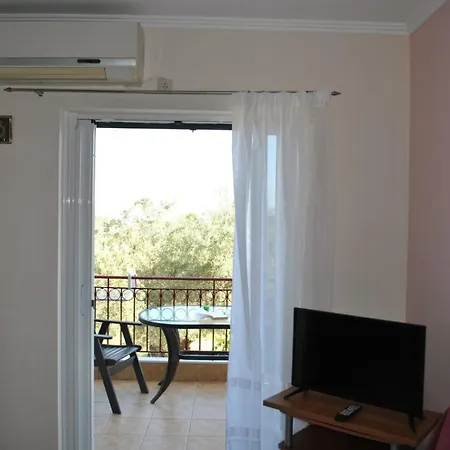 Monika Lefkada Πανσιόν