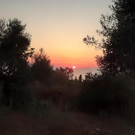 Πανσιόν Monika Lefkada 3*