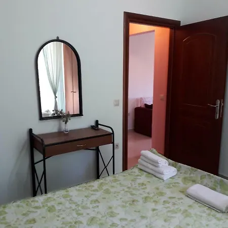 Casa de hóspedes Monika Lefkada Tsoukaládhes