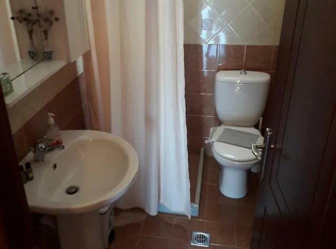 Monika Lefkada 3* Tsoukaládhes