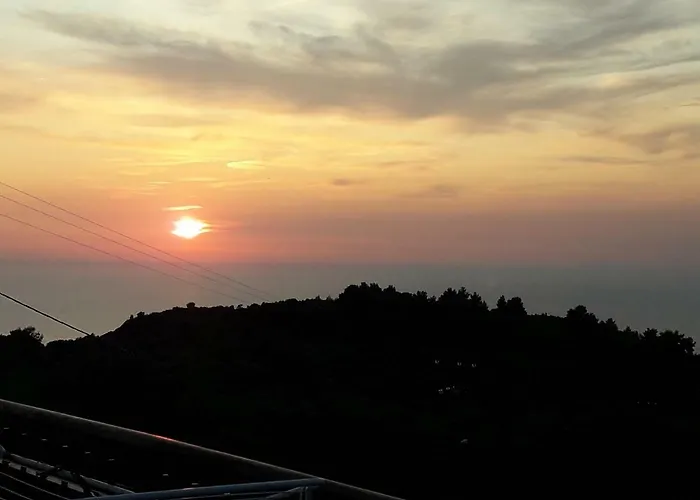 Monika Lefkada Pensionat 3*